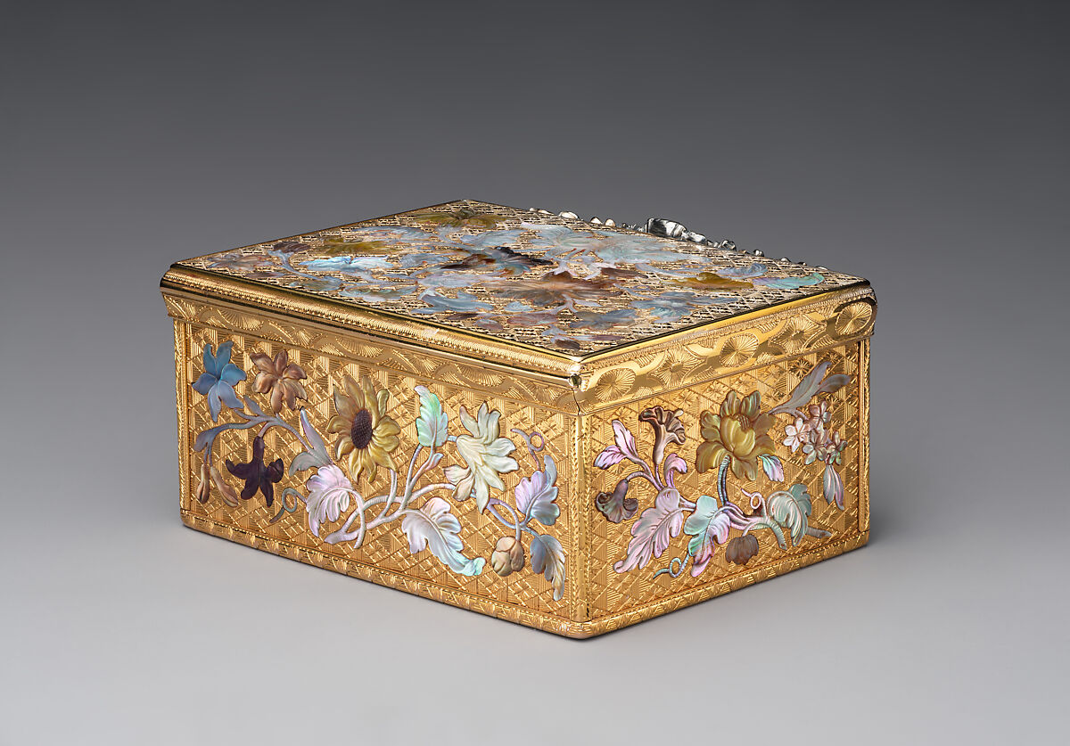 Snuffbox, Probably by Daniel Baudesson (1716–1785, working 1730–80), Gold, tinted mother-of-pearl, diamonds, German, Berlin