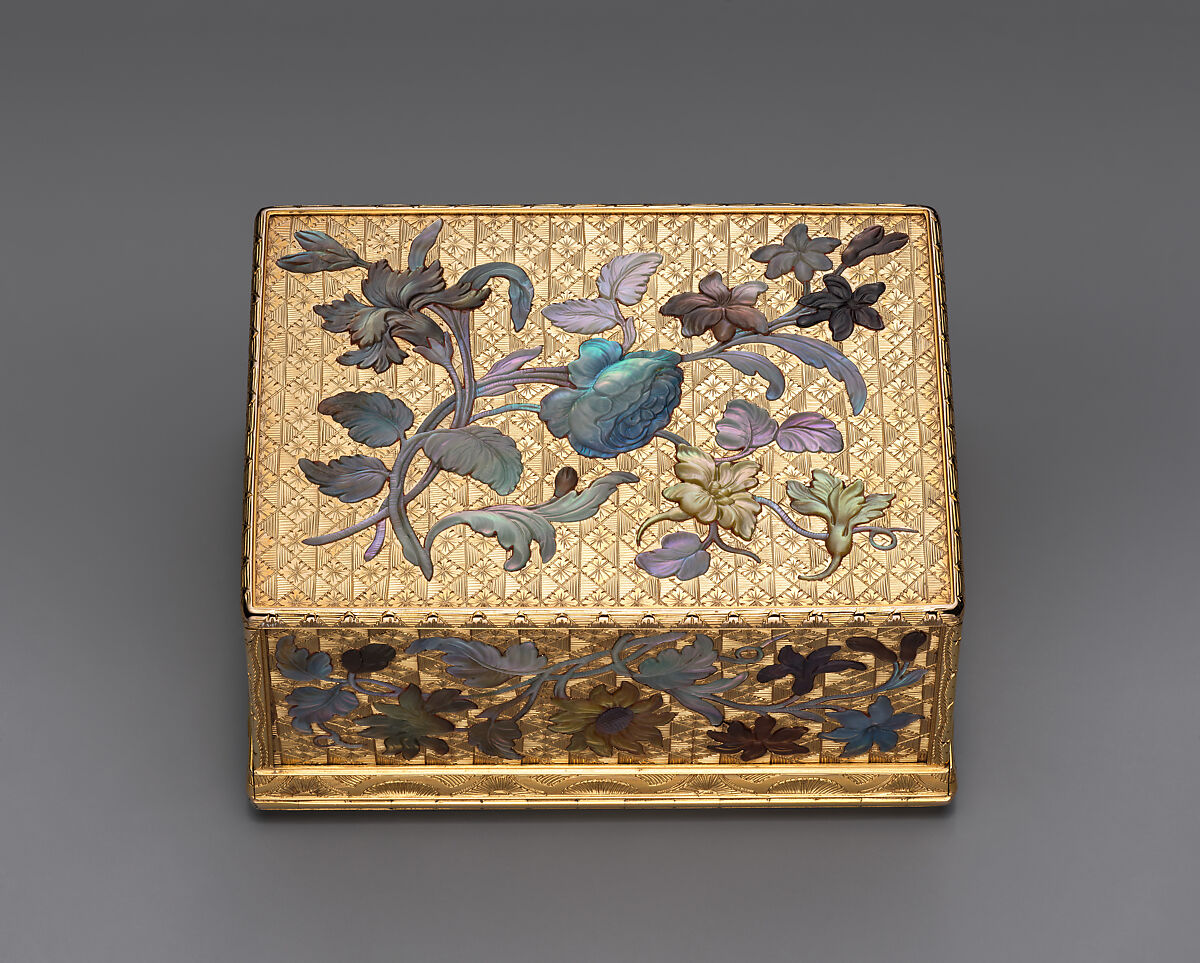 Snuffbox, Probably by Daniel Baudesson (1716–1785, working 1730–80), Gold, tinted mother-of-pearl, diamonds, German, Berlin