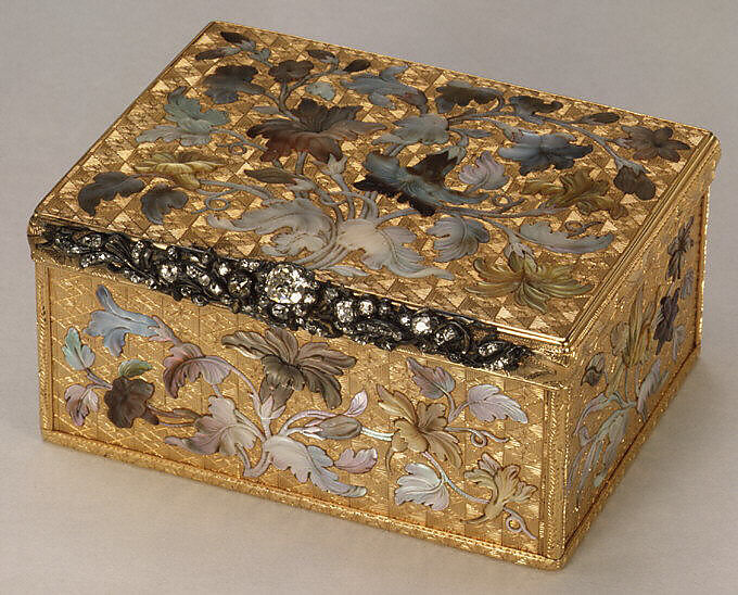Snuffbox, Probably by Daniel Baudesson (1716–1785, working 1730–80), Gold, tinted mother-of-pearl, diamonds, German, Berlin 