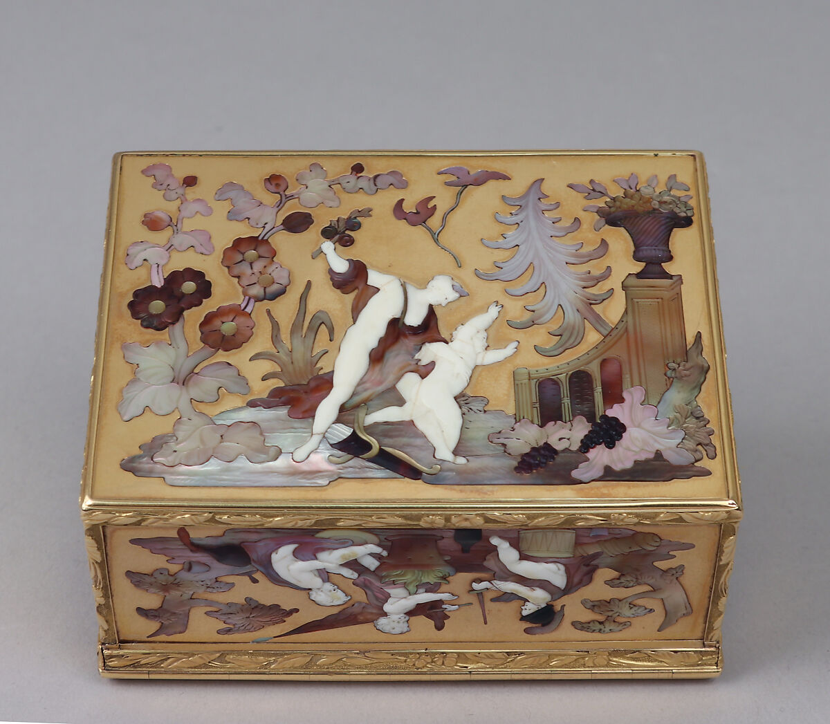 Snuffbox, Michel de Lassus (master 1720, died 1772), Gold, mother-of-pearl, ivory, French, Paris