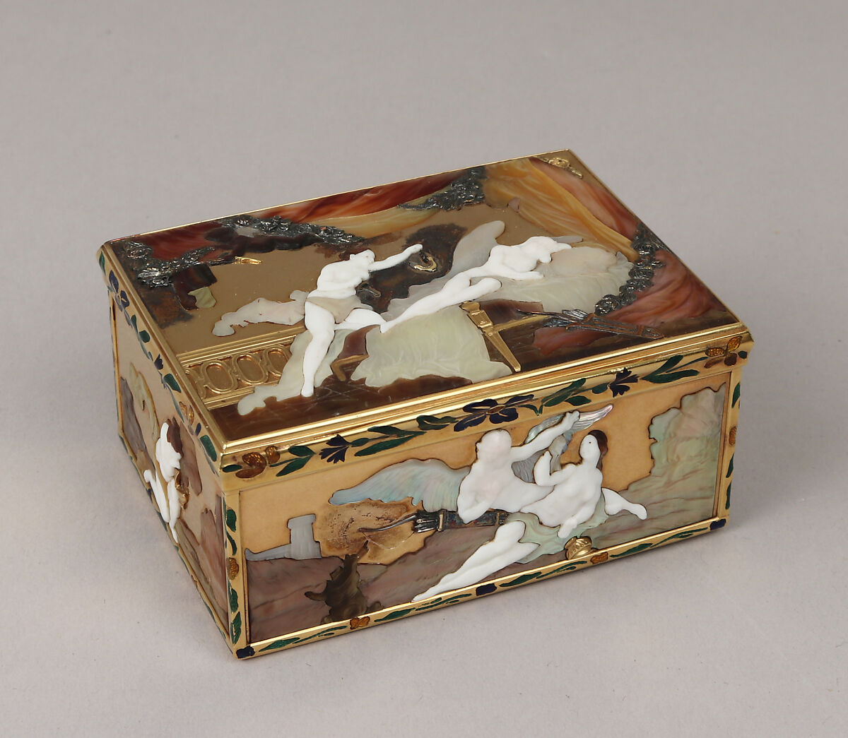 Snuffbox, Claude de Villers (master 1718, died 1755), Gold, mother-of-pearl, ivory, enamel, French, Paris