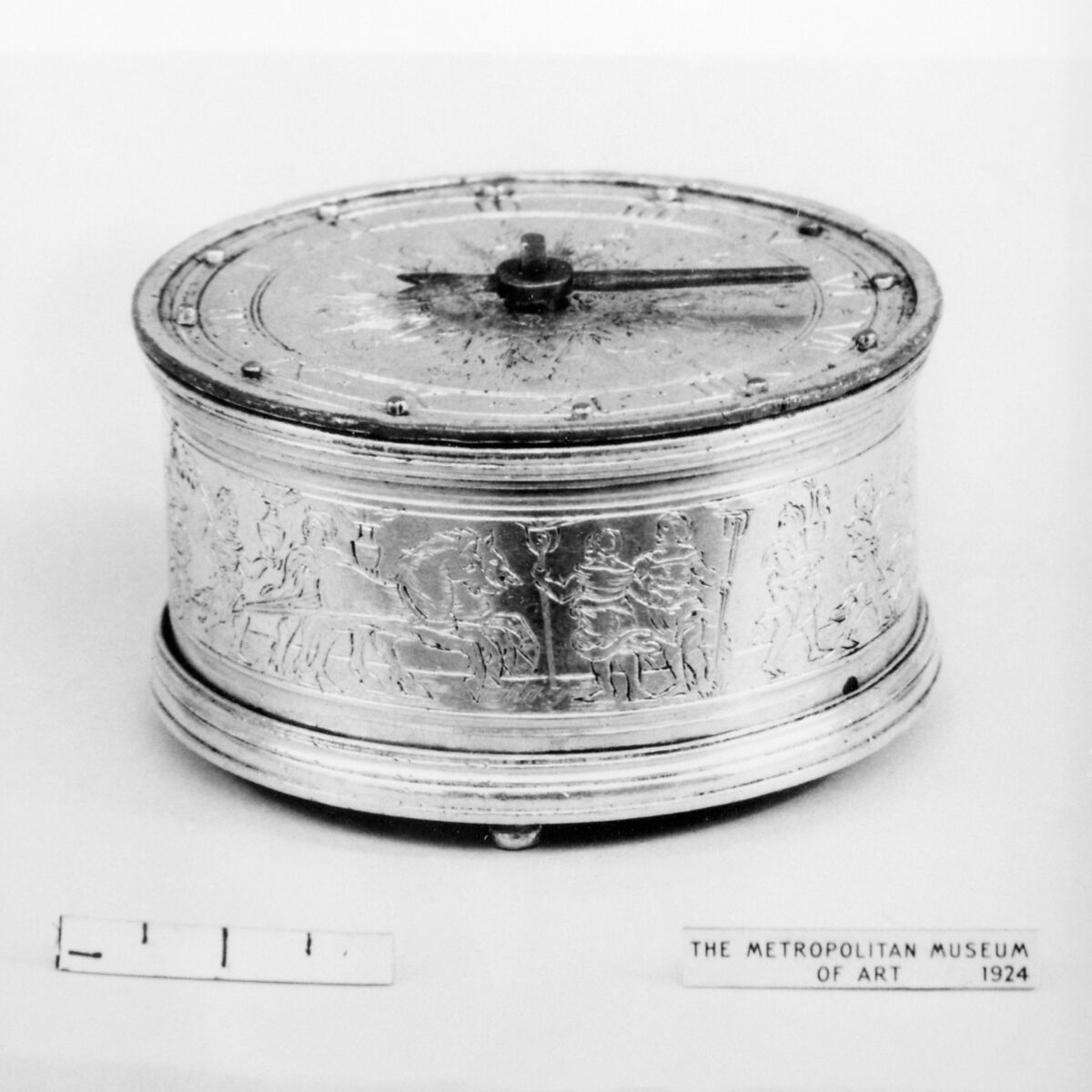 Table clock, Clockmaker: Caspar Behaim (Chasparus Bohemus) (Austrian, active 1568–84), Case: gilt brass; Movement: iron stackfreed mechanism, German, possibly Nuremberg