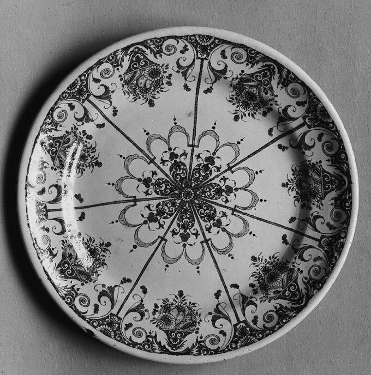 Plate, Faience (tin-glazed earthenware), French, Rouen 