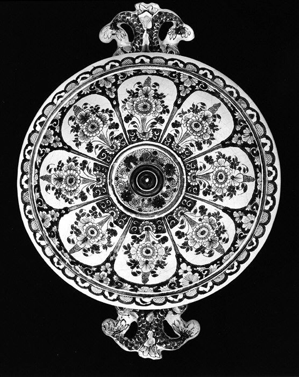 Bowl with cover, Faience (tin-glazed earthenware), French, Rouen