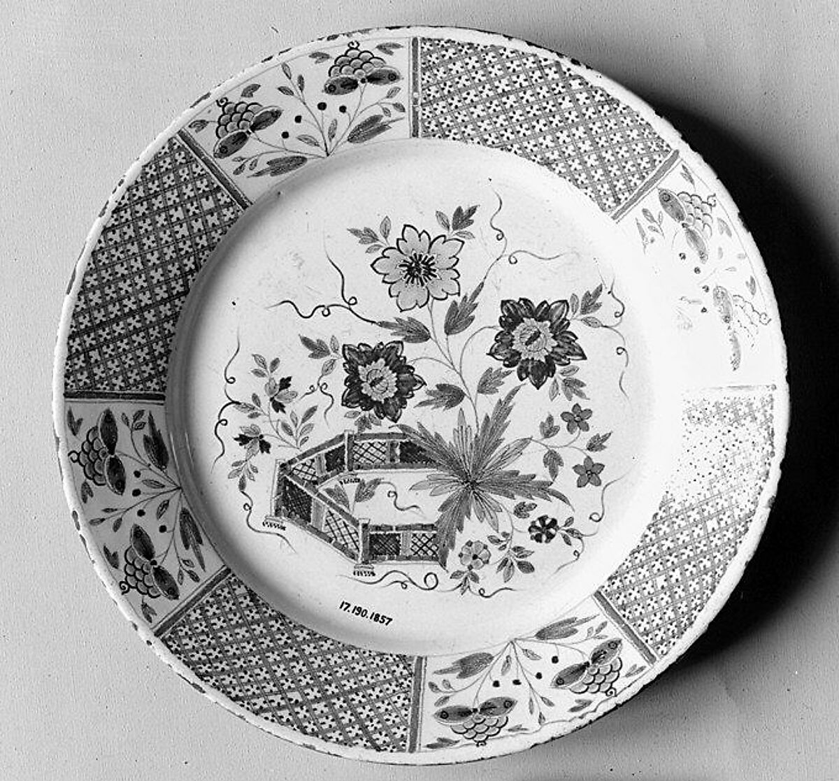 Plate, Factory of Jean-Baptiste Guillibaud (working 1720–39), Faience (tin-glazed earthenware), French, Rouen