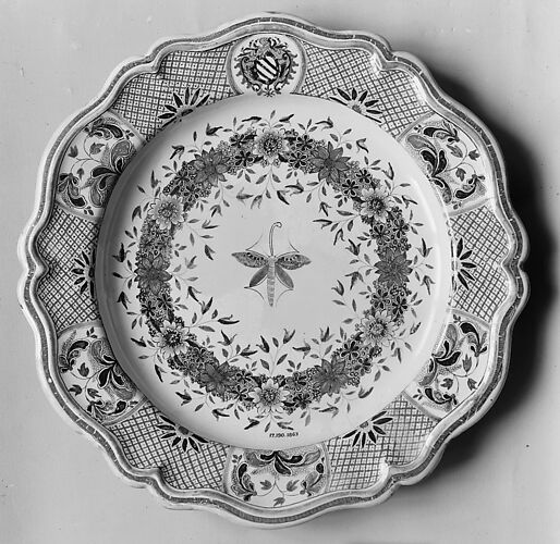 Dish (underdish for a tureen)