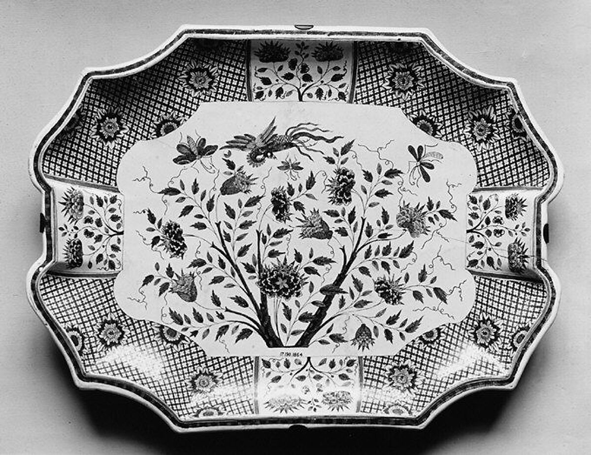 Plateau for a tureen, Factory of Jean-Baptiste Guillibaud (working 1720–39), Faience (tin-glazed earthenware), French, Rouen 