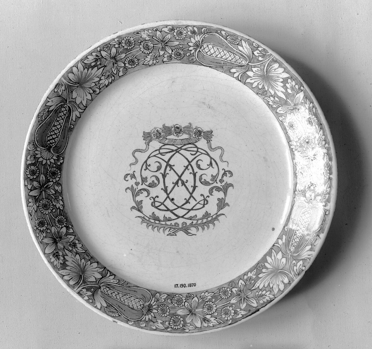 Plate, Factory of Jean-Baptiste Guillibaud (working 1720–39), Faience (tin-glazed earthenware), French, Rouen 