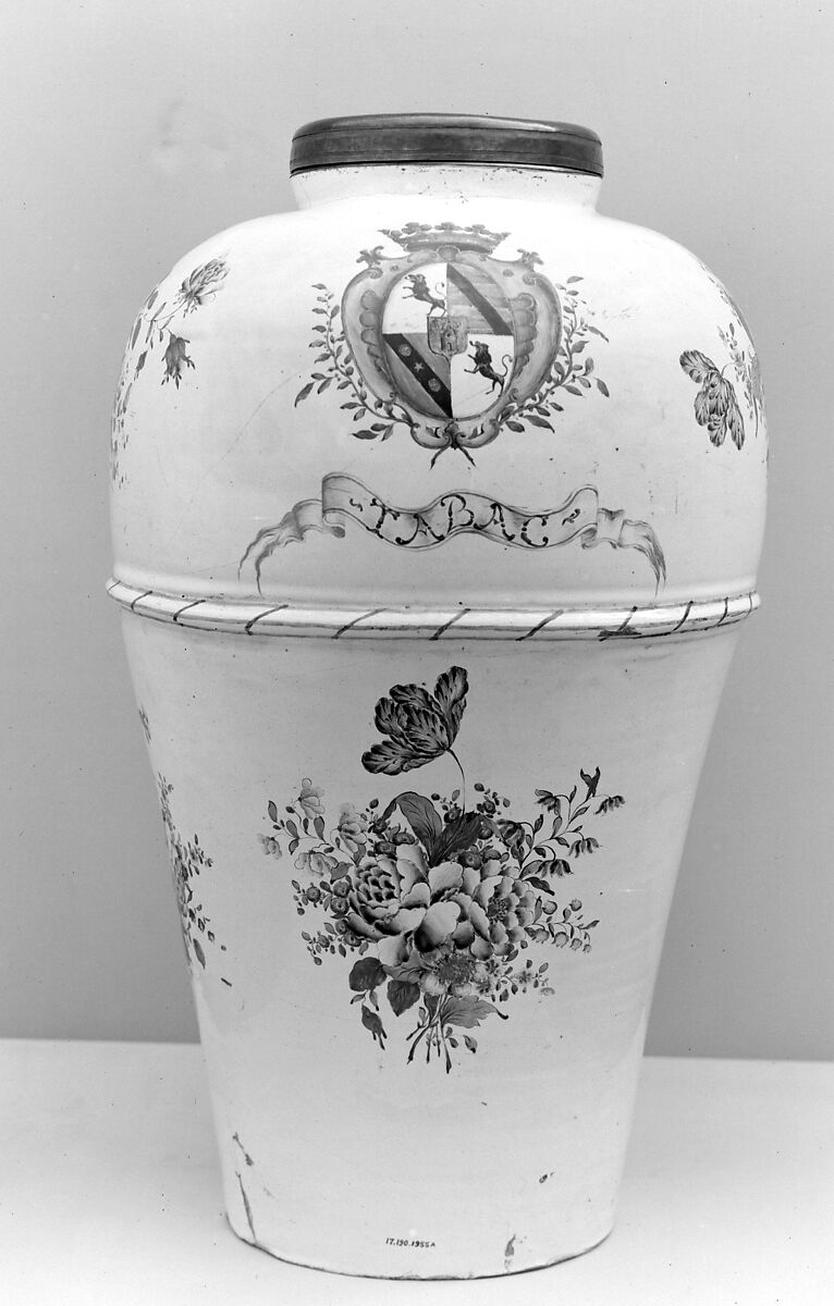 Tobacco jar, Possibly Sceaux, Faience (tin-glazed earthenware); pewter cover, French, probably Sceaux 