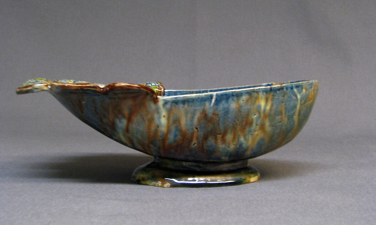 Gondola cup (Coupe gondole) with Venus as Summer and Adonis as Autumn, Lead-glazed earthenware, French, Avon or Fontainebleau