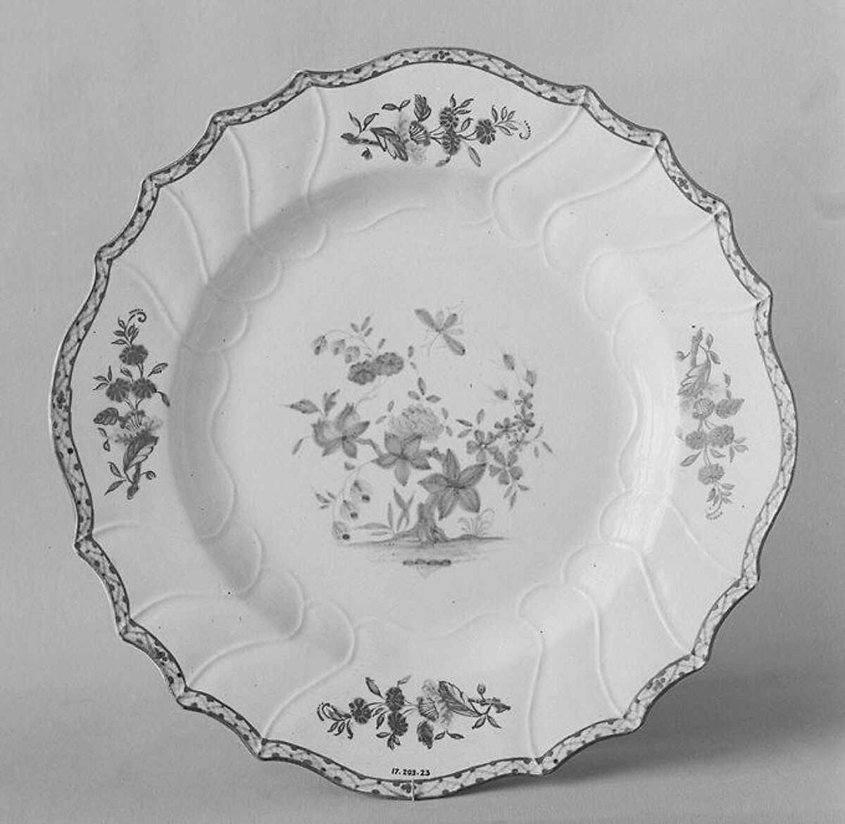 Dish, Tournai (Belgian, established ca. 1750), Soft-paste porcelain, Belgian, Tournai 