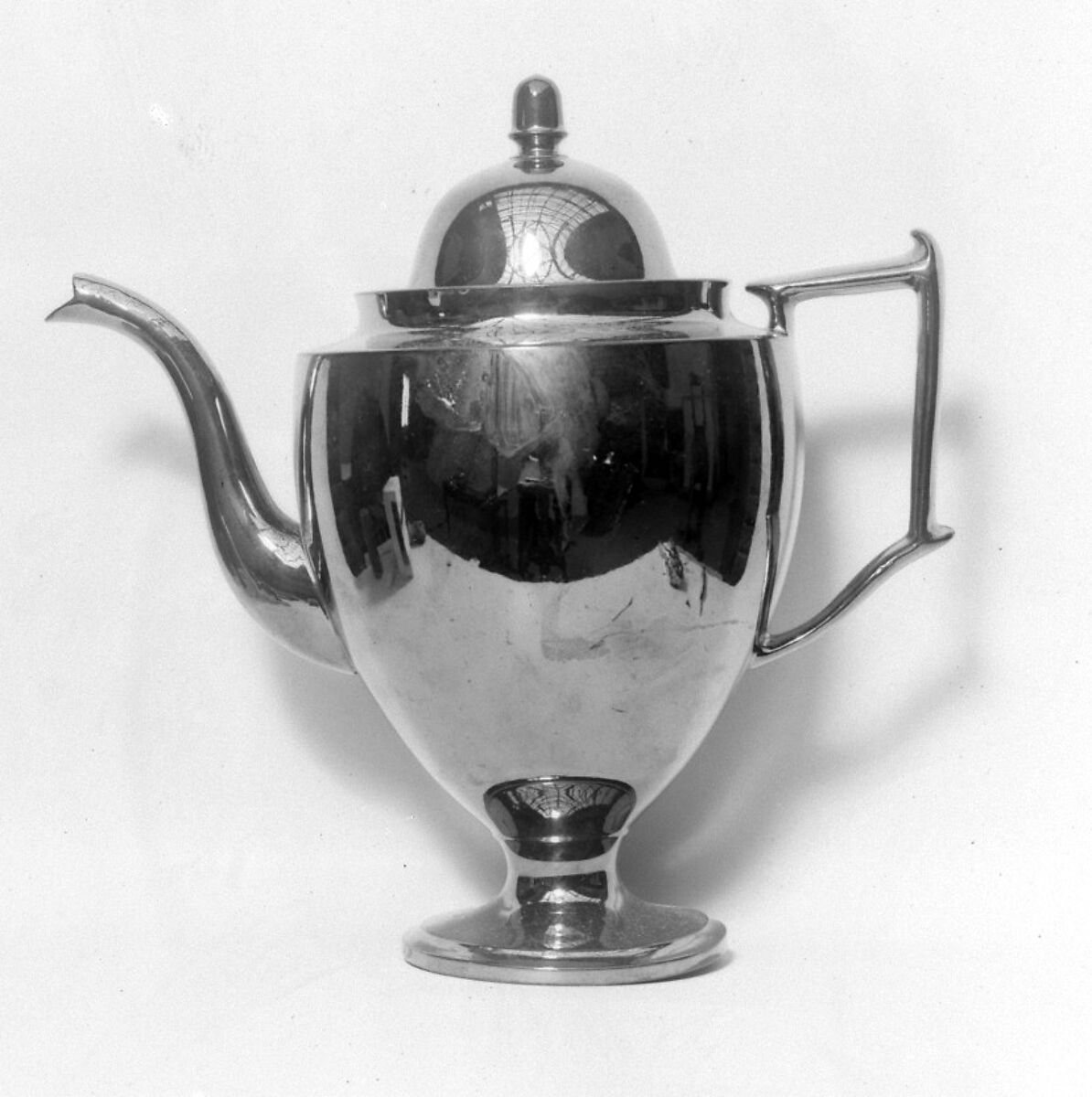 Coffeepot, Earthenware, British, Staffordshire 