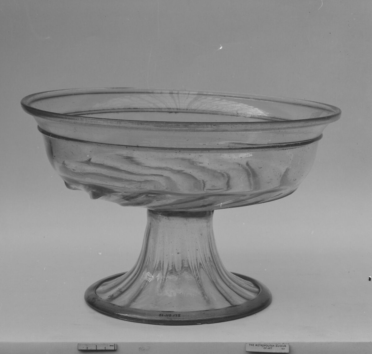 Bowl on foot, Glass, Italian, Venice (Murano) 