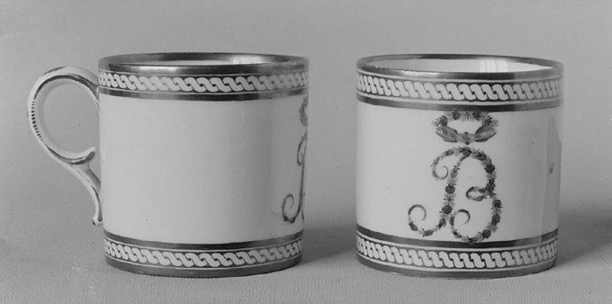 Cup (one of two) (part of a traveling tea service), Dihl et Guérhard (French, 1781–ca. 1824) (Manufacture de Monsieur Le Duc d’Angoulême, until 1789), Hard-paste porcelain, French, Paris 