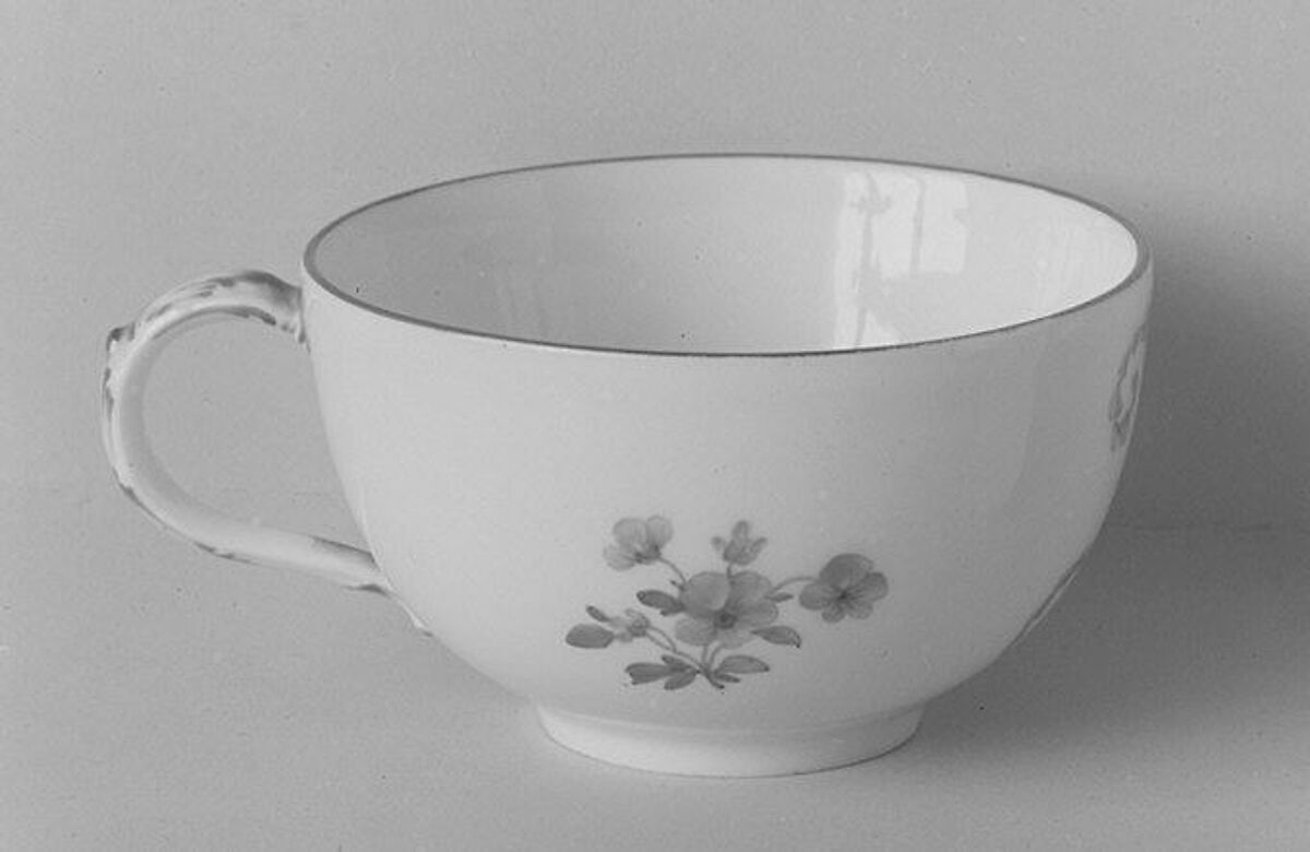 Cup (part of a set), Royal Porcelain Manufactory, Berlin (German, founded 1763), Hard-paste porcelain, German, Berlin 