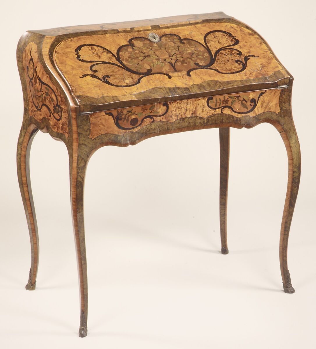 Slant-top desk, Jean-François Hache (fils, called Hache l&#39;ainé) (1730–1801/2), Walnut, kingwood and various marquetry woods, some stained; gilt bronze, French, Grenoble 