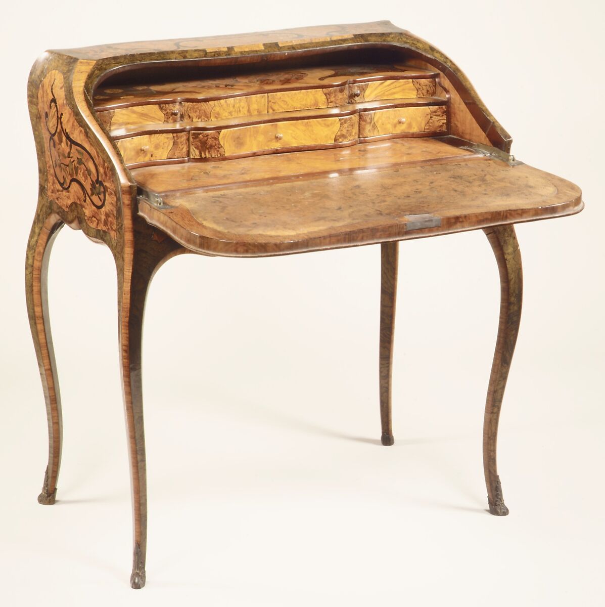 Slant-top desk, Jean-François Hache (fils, called Hache l'ainé) (1730–1801/2), Walnut, kingwood and various marquetry woods, some stained; gilt bronze, French, Grenoble