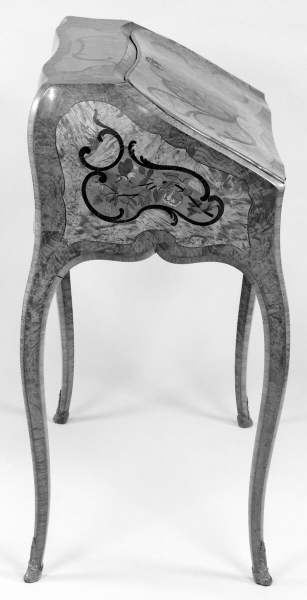 Slant-top desk, Jean-François Hache (fils, called Hache l'ainé) (1730–1801/2), Walnut, kingwood and various marquetry woods, some stained; gilt bronze, French, Grenoble