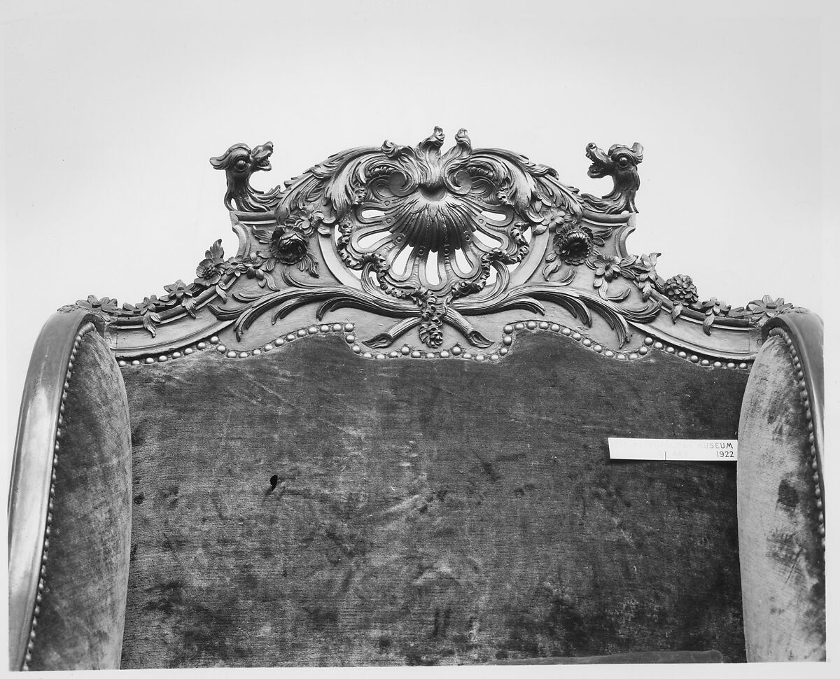 Daybed, Attributed to School of Toulon, Carved walnut, green damask, French, Provence