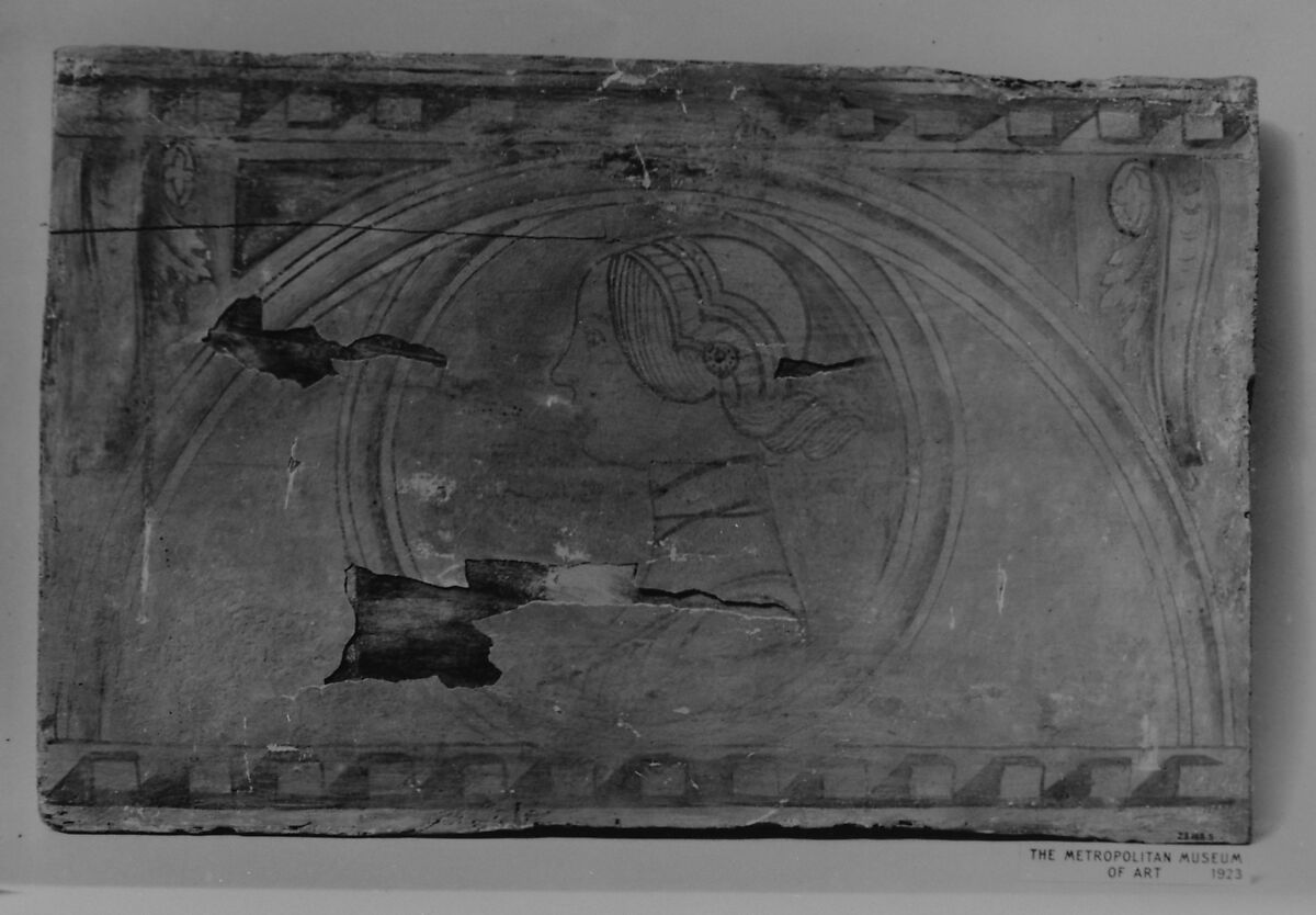 Head of a girl, Tempera on wood, Italian