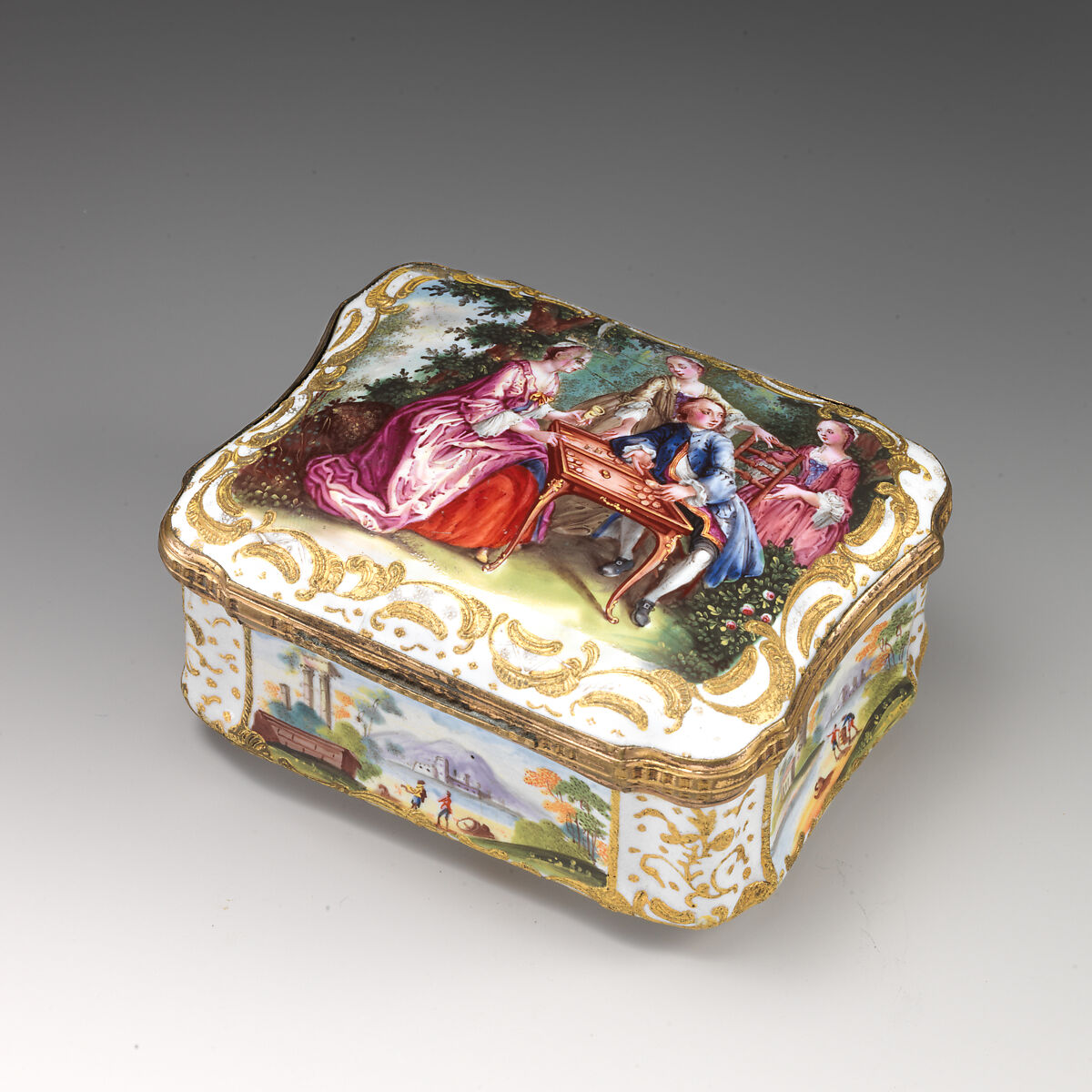 Snuffbox, Enameled copper, British, Staffordshire 