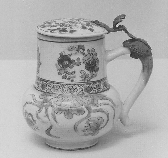 Jug, Hard-paste porcelain, silver, Chinese, for European market 