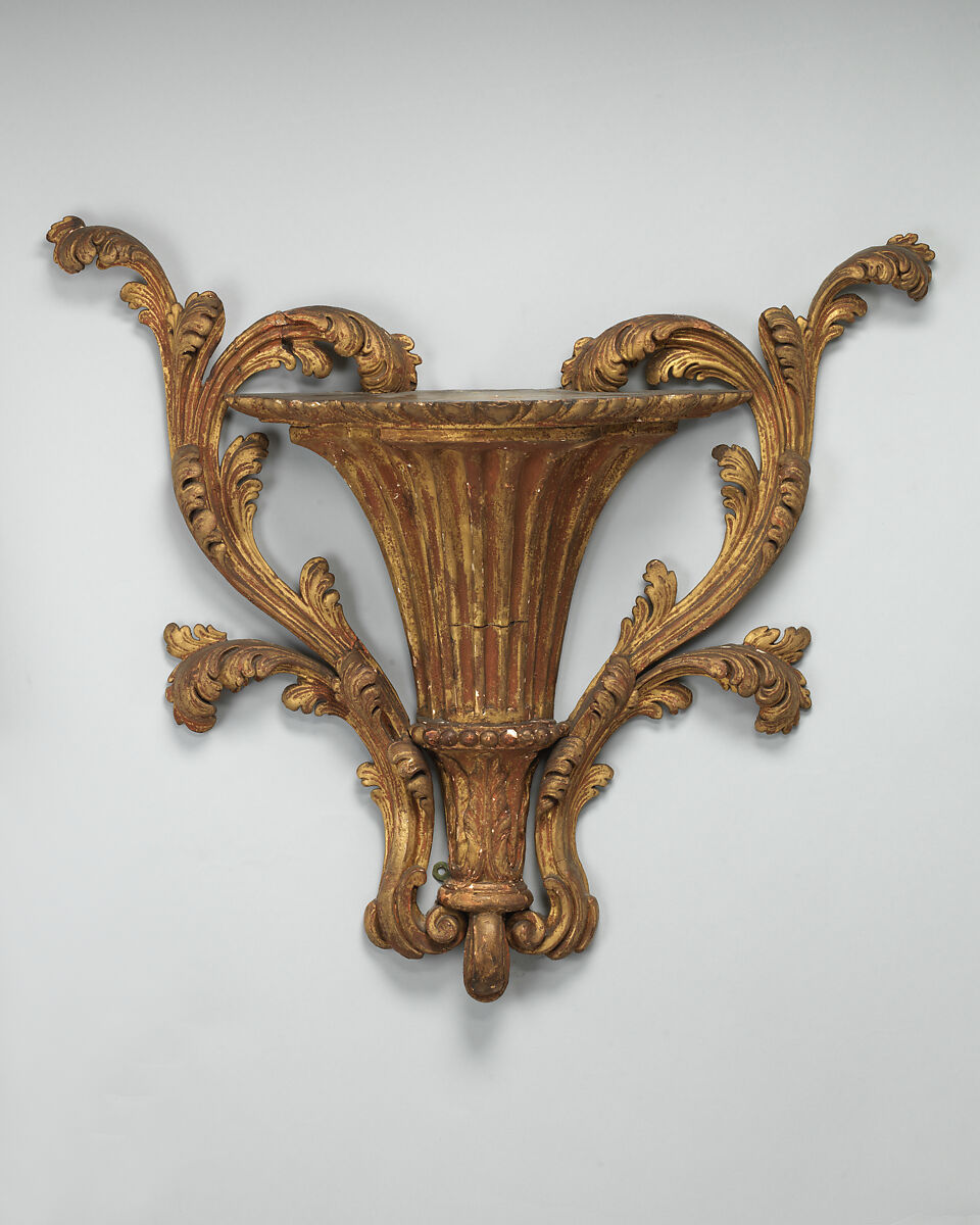 Pair of brackets, Wood, British