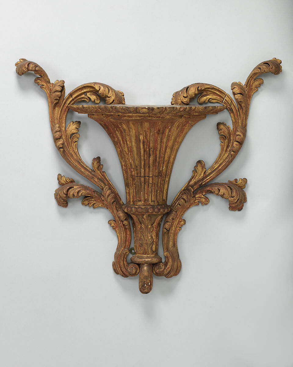 Pair of brackets, Wood, British