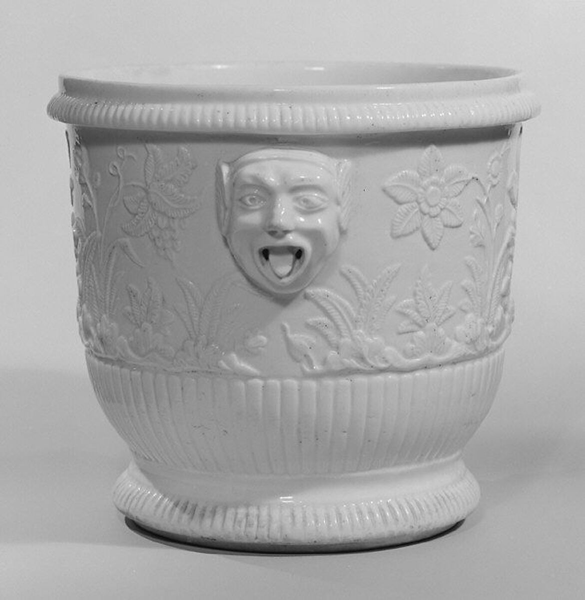 Bottle cooler (seau à bouteille), Saint-Cloud factory (French, mid-1690s–1766), Soft-paste porcelain, French, Saint-Cloud