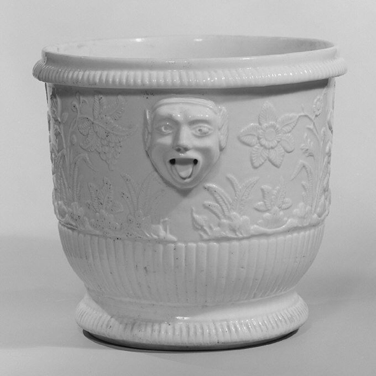 Bottle cooler (seau à bouteille), Saint-Cloud factory (French, mid-1690s–1766), Soft-paste porcelain, French, Saint-Cloud