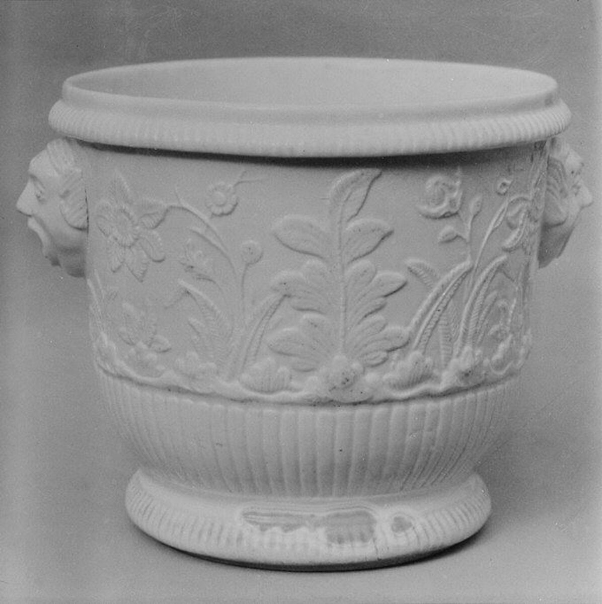 Bottle cooler (seau à bouteille), Saint-Cloud factory (French, mid-1690s–1766), Soft-paste porcelain, French, Saint-Cloud