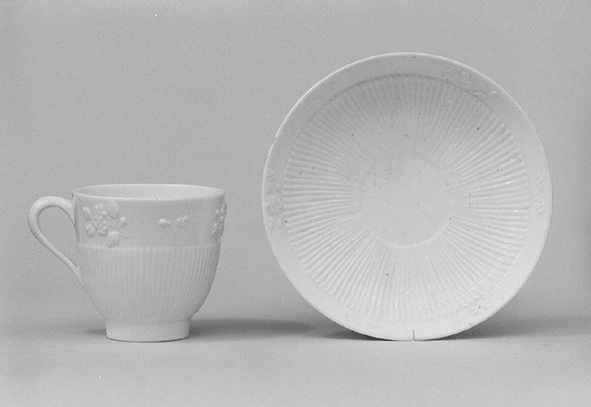 Cup and saucer, Mennecy, Soft-paste porcelain, French, Mennecy 