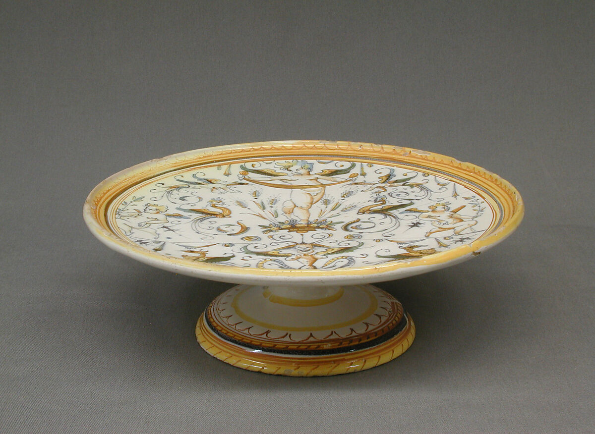 Tazza, Maiolica (tin-glazed earthenware), Italian, Rome 