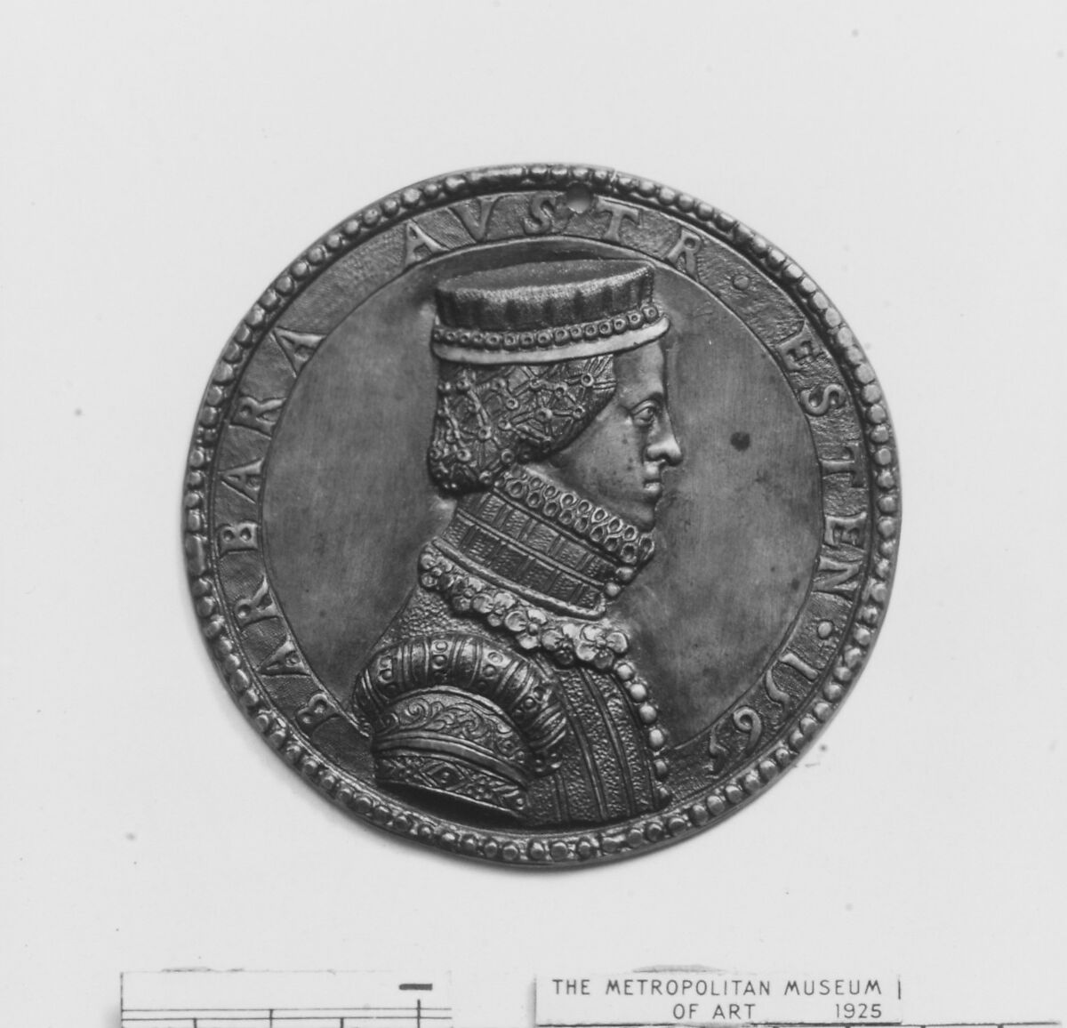Barbara d'Este of Austria, Medalist: Pastorino di Giovan Michele de&#39; Pastorini (1508–1592), Bronze, Italian 