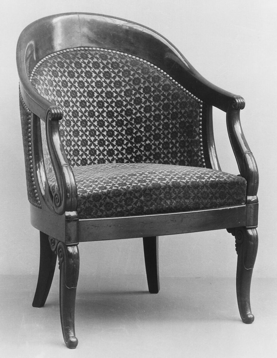 Armchair (bergère en gondole), Wood, velvet, French 