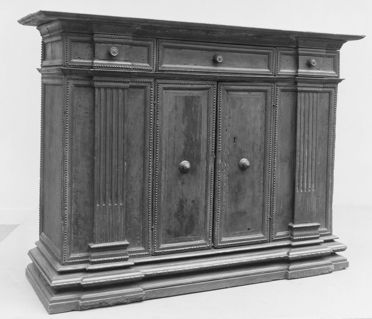 Cabinet (credenza), Walnut, Italian, Tuscany 