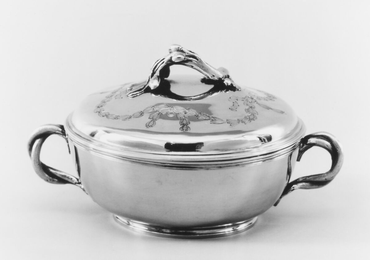 Bowl with cover (Écuelle), Jacques-Pierre Marteau (apprenticed 1740, master 1757, died 1779), Silver gilt, French, Paris 