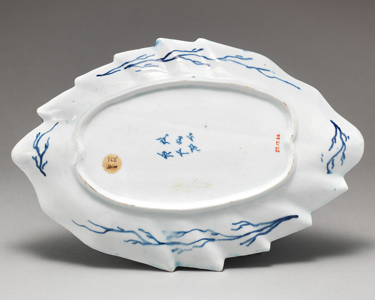 Dish (one of a pair), Possibly Bow Porcelain Factory (British, 1747–1776), Soft-paste porcelain, British, possibly Bow, London