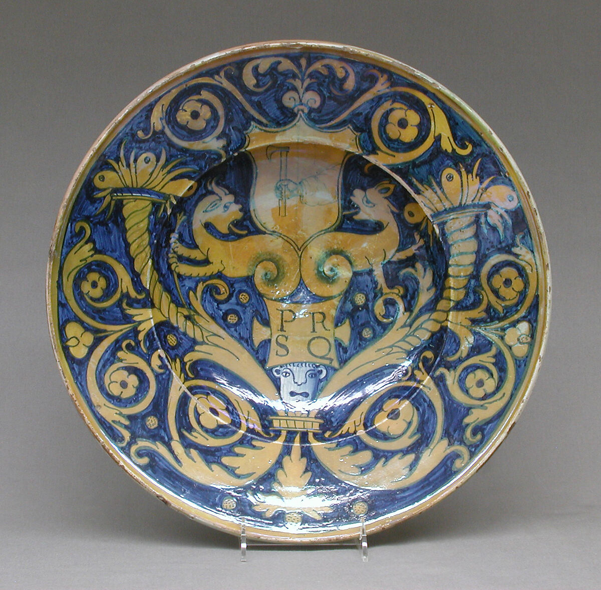 Dish, Maiolica (tin-glazed earthenware), lustered, Italian, Deruta 