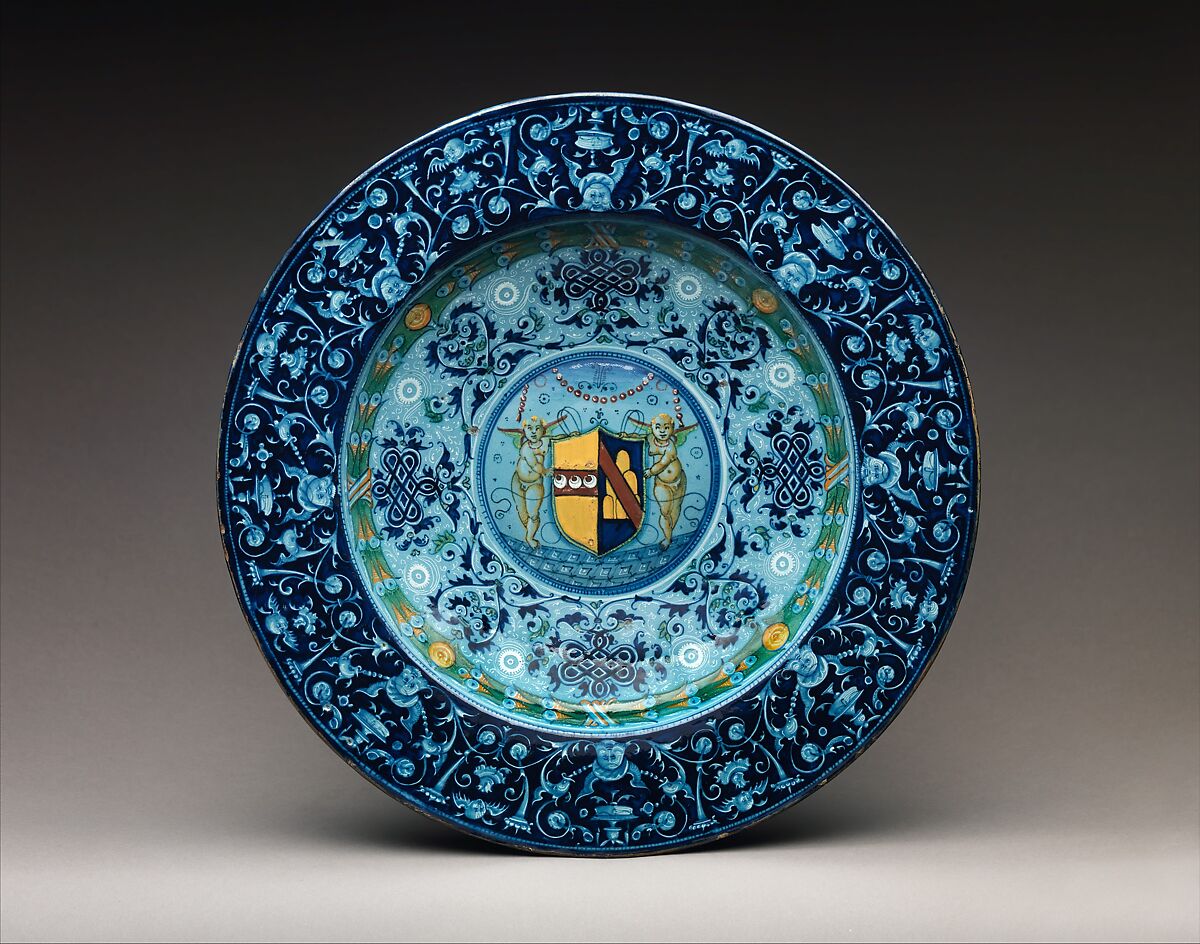 Dish with arms of the Strozzi and Ridolfi families, Workshop of Piero Bergantini (Italian, active Faenza, 1503–40) and, Maiolica (tin-glazed earthenware), Italian, Faenza 