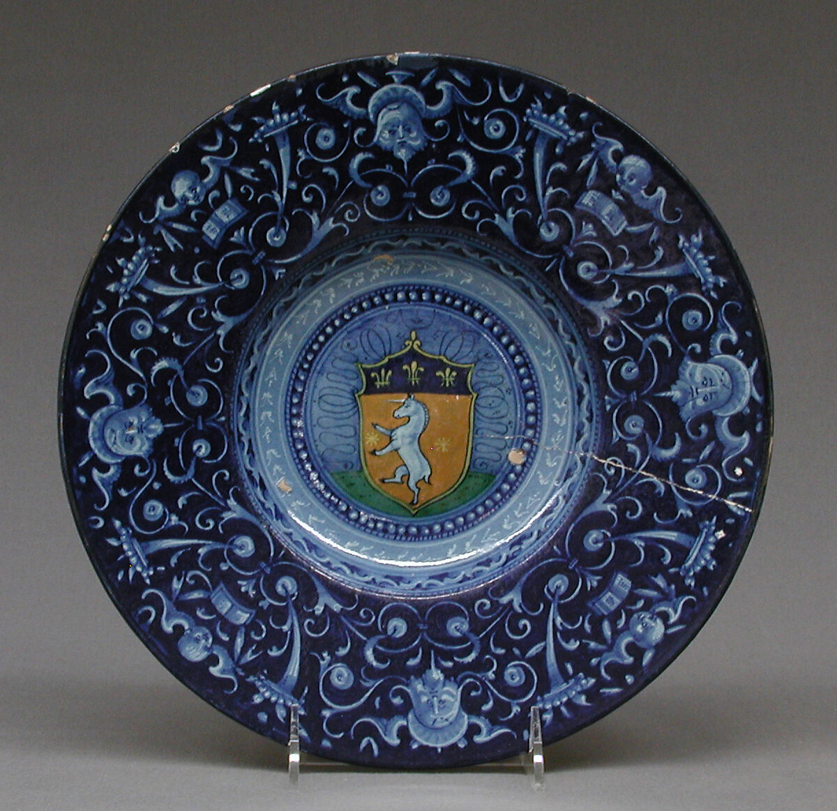 Plate, Casa Pirota Manufactory (Italian), Maiolica (tin-glazed earthenware), Italian, possibly Faenza 