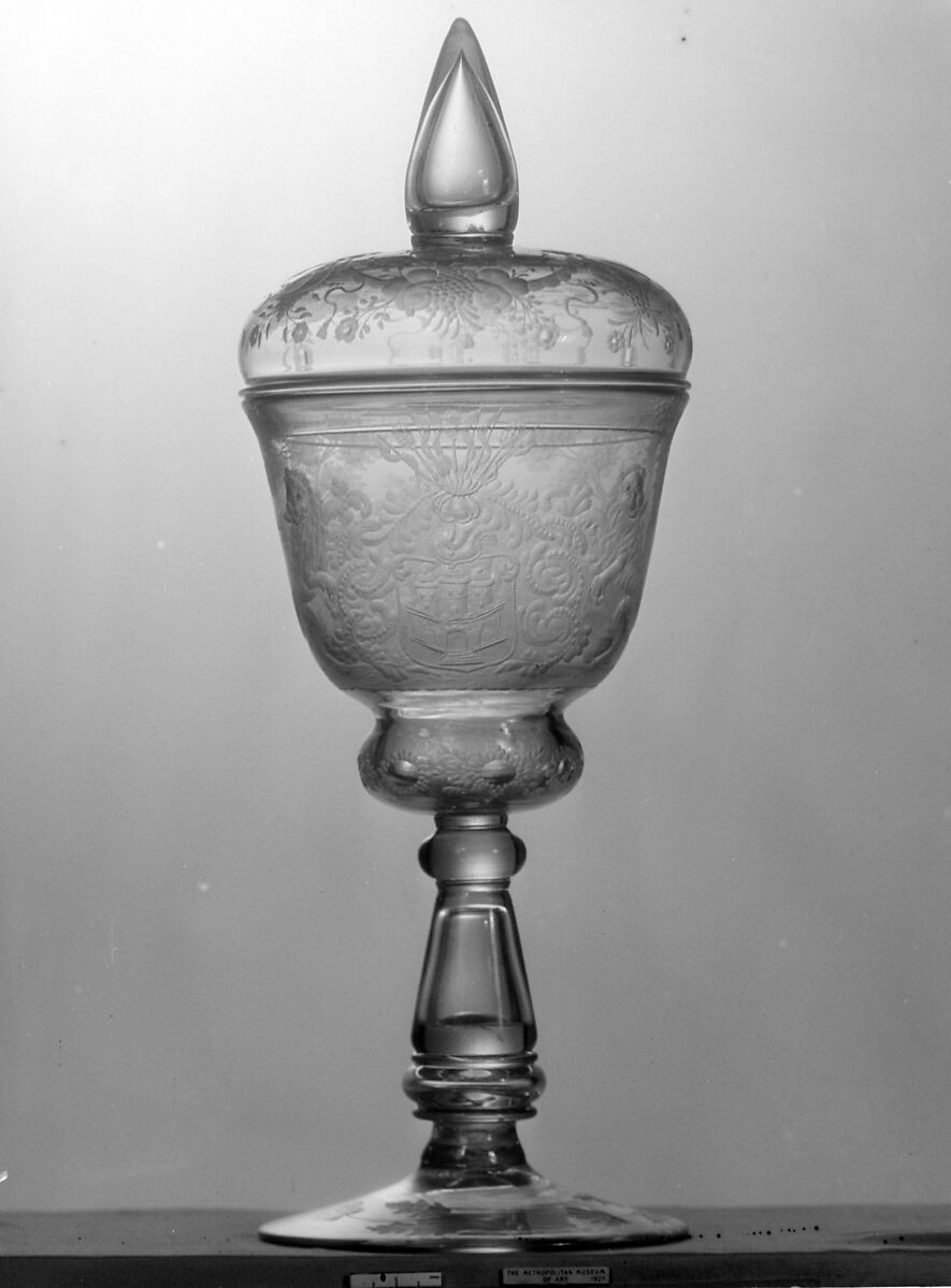 Standing cup with cover, Style of Master IH or HI (active Anstadt), Glass, German, Anstadt 