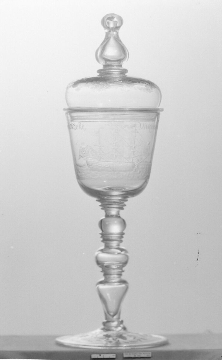 Standing cup with cover, Glass, German, Nuremberg 