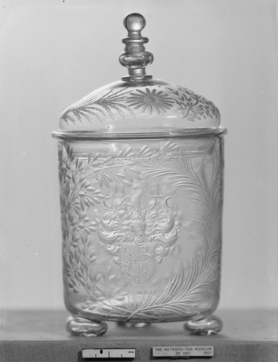 Beaker with cover, Workshop of Hermann Schwinger (German, 1640–1683), Glass, German, Nuremberg 