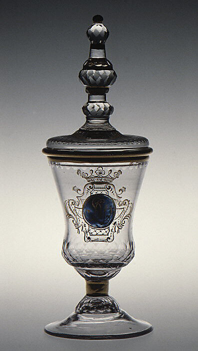Standing cup with cover, Glass, German, Zechlin 