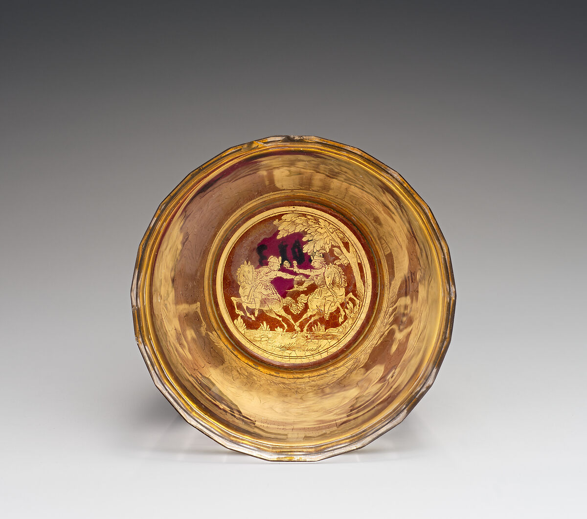 Cavalry in combat, Zwischengold glass with silver leaf, Bohemian