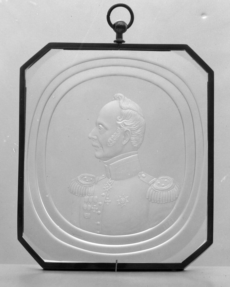 Medallion, Dominik Bimann (Bohemian, Harrachsdorf 1800–1857 Eger), Glass, Bohemian