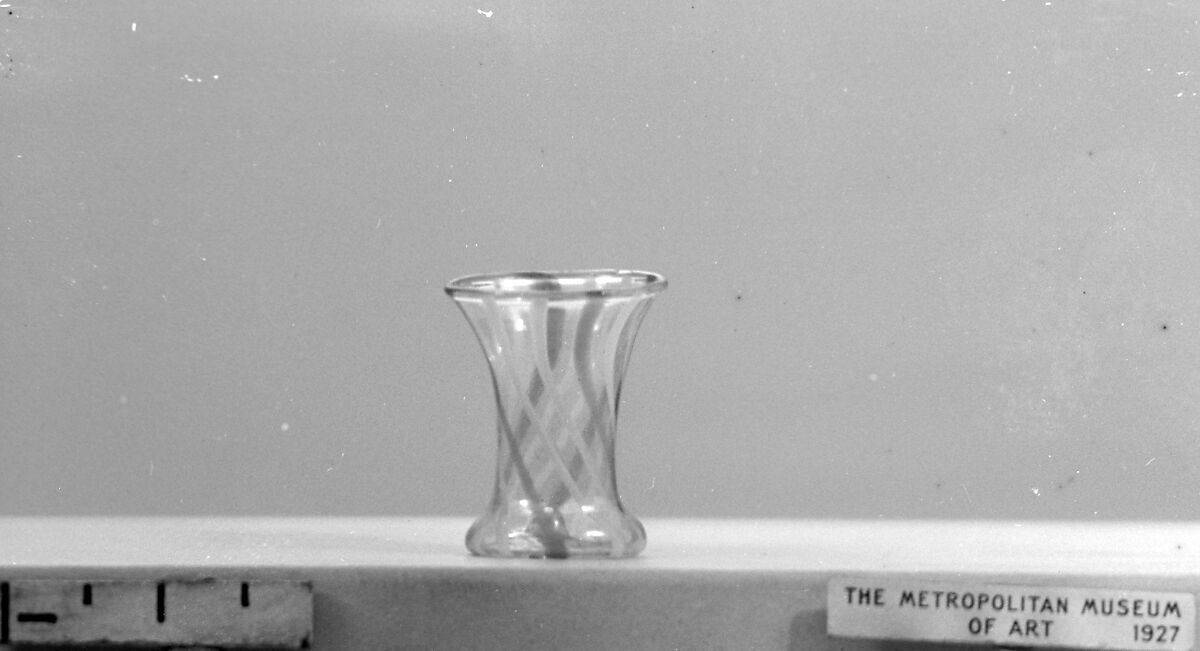 Miniature beaker, Glass, German 