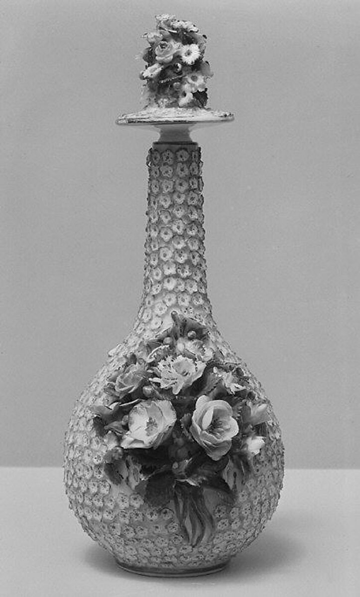 Vase with stopper, Fontainebleau (Manufacture Royale, established 1530, 1535 or 1539), Hard-paste porcelain, French, Fontainebleau 
