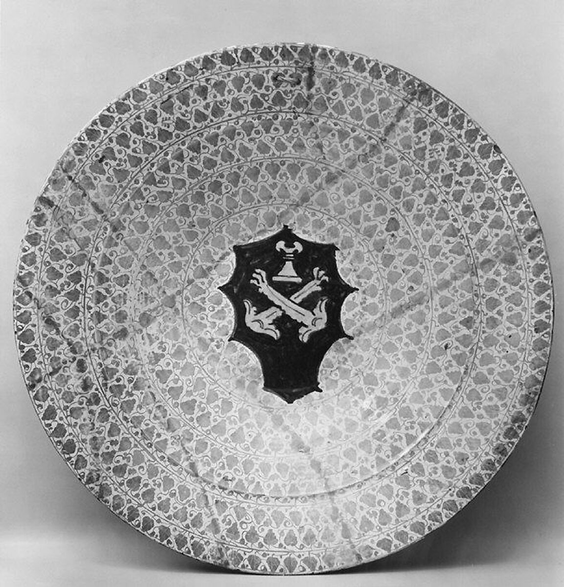 Dish, Tin-glazed and luster-painted earthenware, Spanish, Valencia